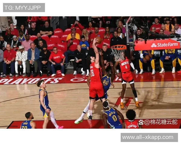 乌度卡称赞KD无私传球能力强调四打三战术需队友配合