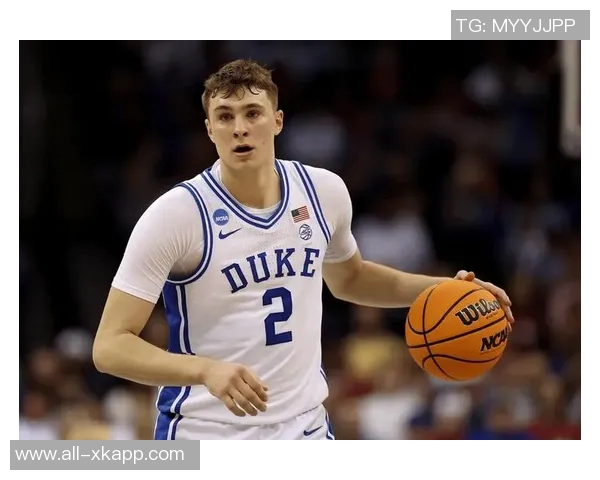 弗拉格27投13中狂砍42分7篮板6助攻成最年轻40先生表现惊艳