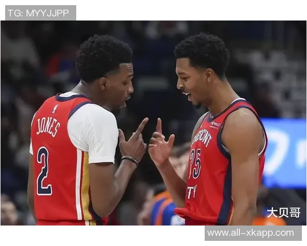 墨菲上半场表现抢眼6投5中贡献13分4篮板3助攻1抢断并罚球4中3 墨菲上半场表现抢眼6投5中贡献13分4篮板3助攻1抢断并罚球4中3